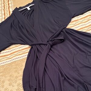 Joyspun robe, back, very soft, belt tie, roomy sleeves, like new, L to XL